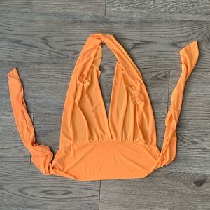 Halter tie top🦁🔥